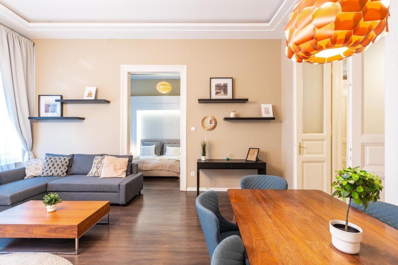 Spacious Luxury Apartment At The Heart Of Budapest Ngoại thất bức ảnh